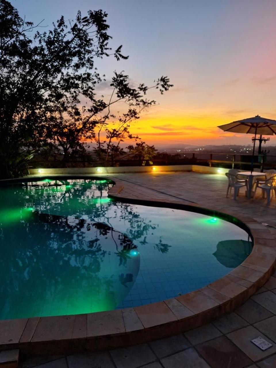 Flat Condominio Topo Da Montanha 507 Cha Grande Exterior photo